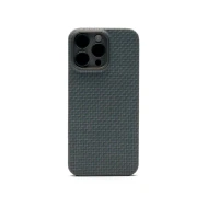 Пластиковая накладка Kzdoo Keivlar Explorer совместимая с iPhone 16 Pro серая