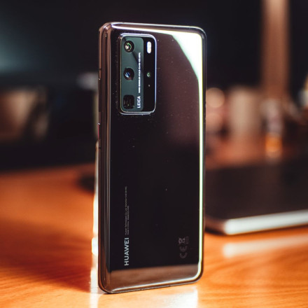 Смартфон Huawei M (демо)